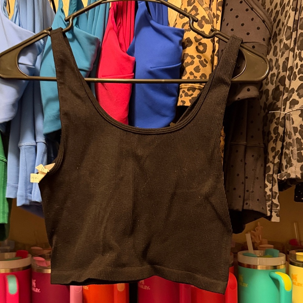 Aeropostale Black Ribbed Crop Tank